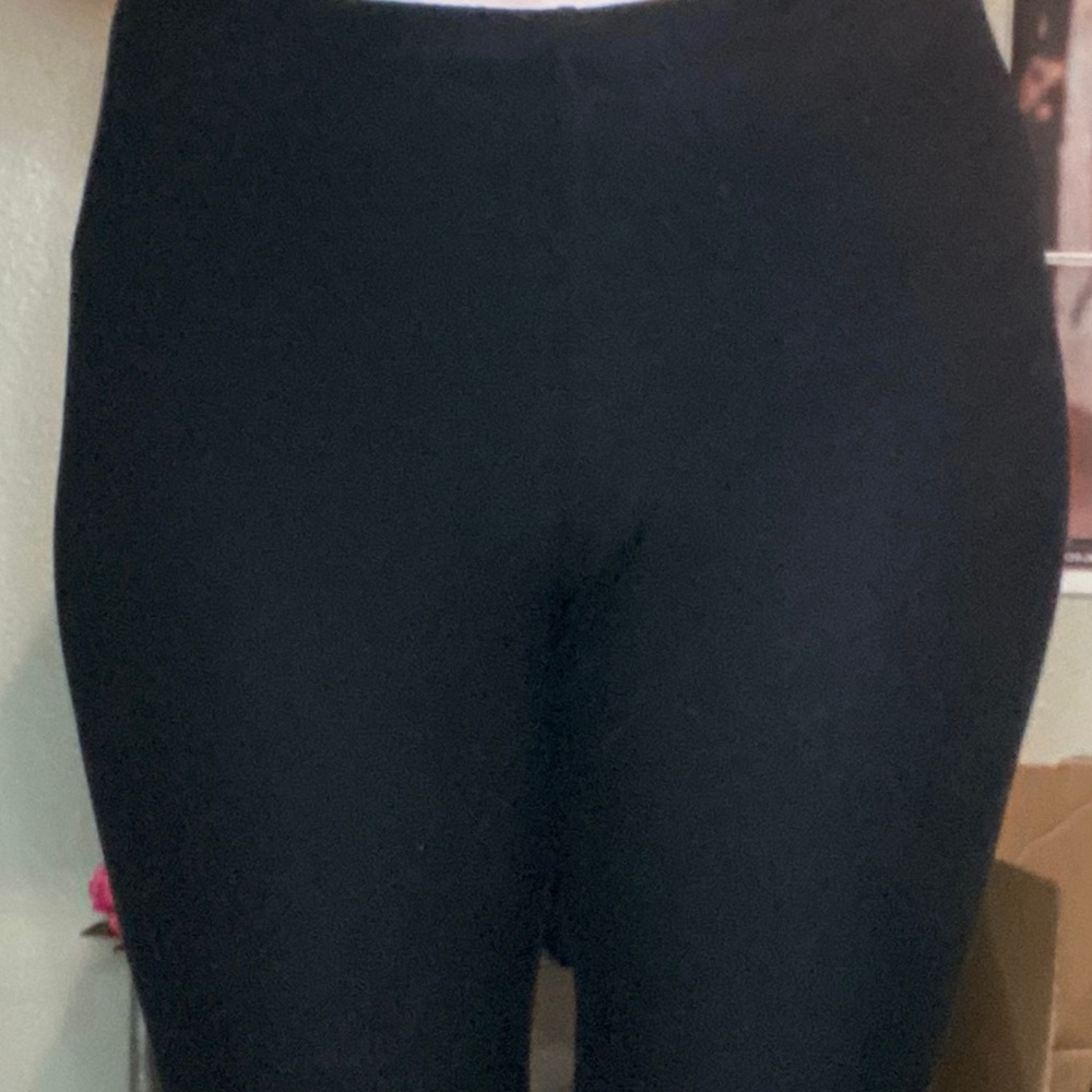 Black leggings